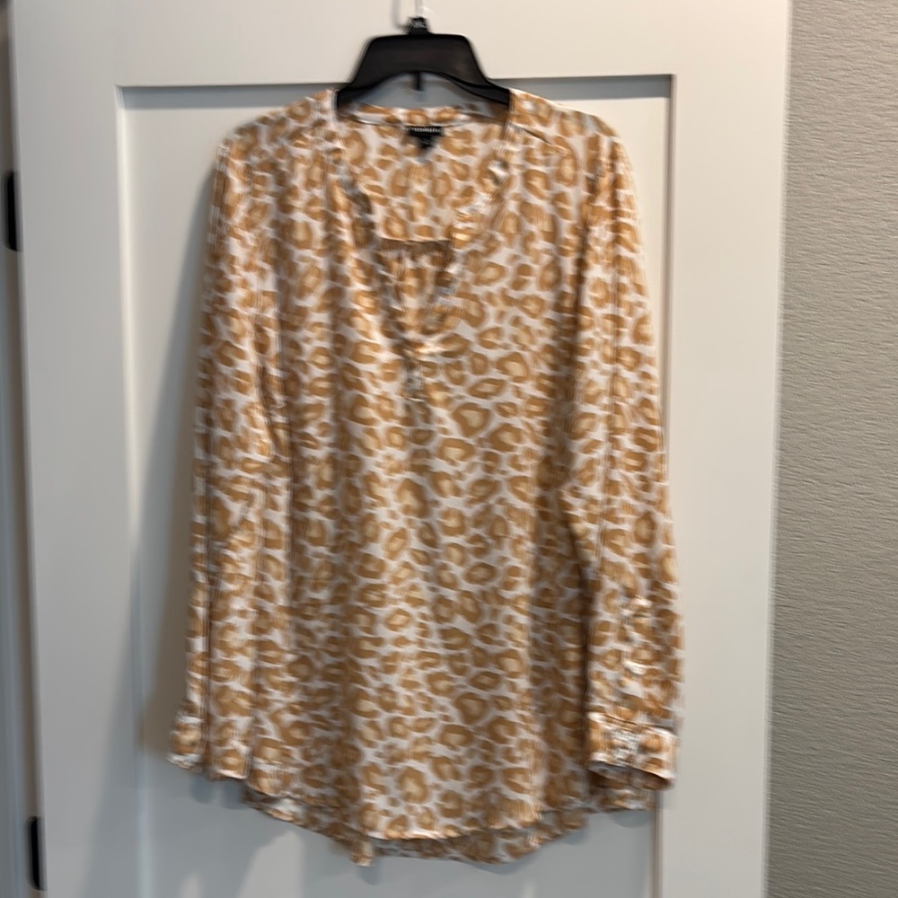 Torrid Tan and White Blouse Elegant Top